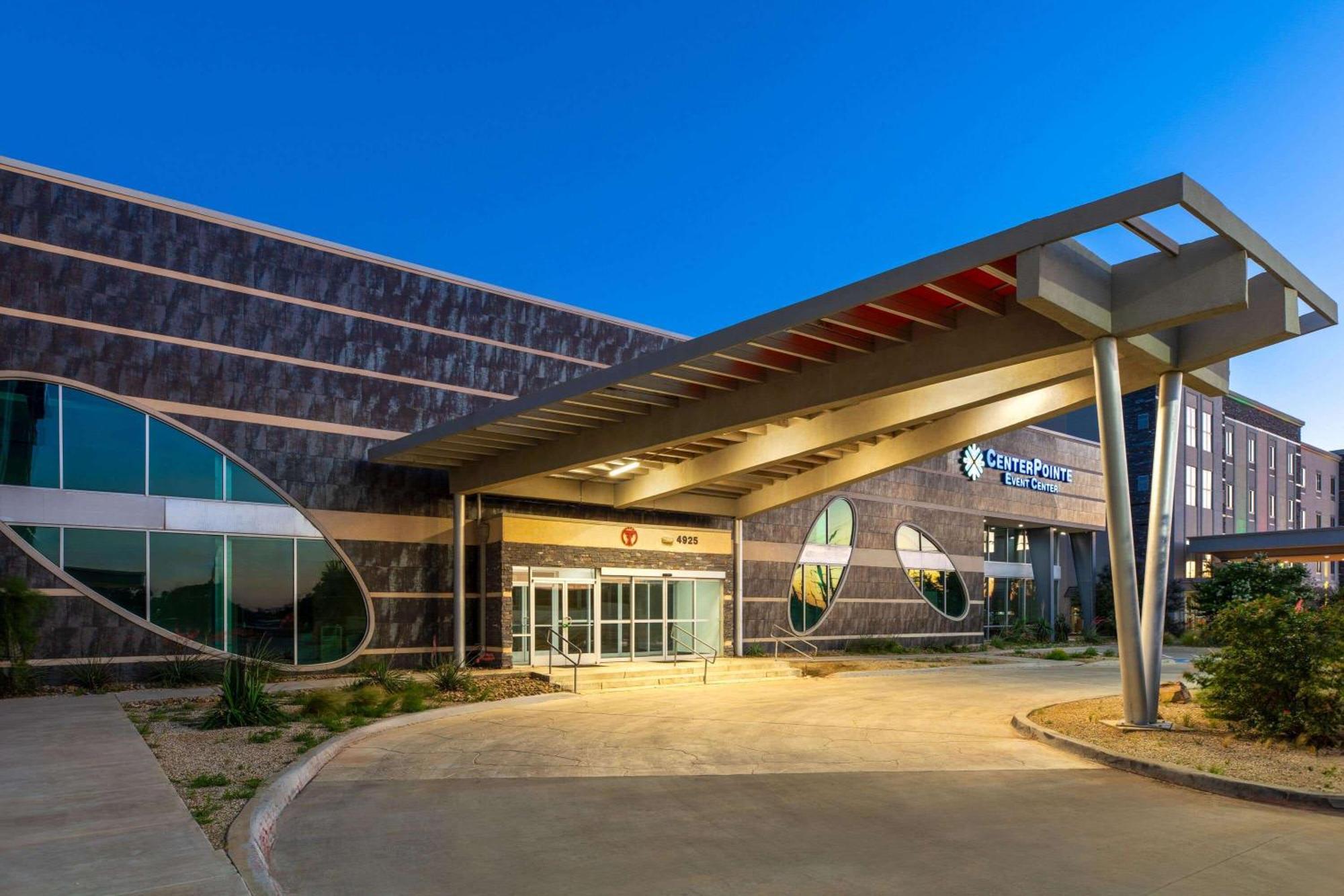 Days Inn & Suites By Wyndham Lubbock Medical Center Екстериор снимка