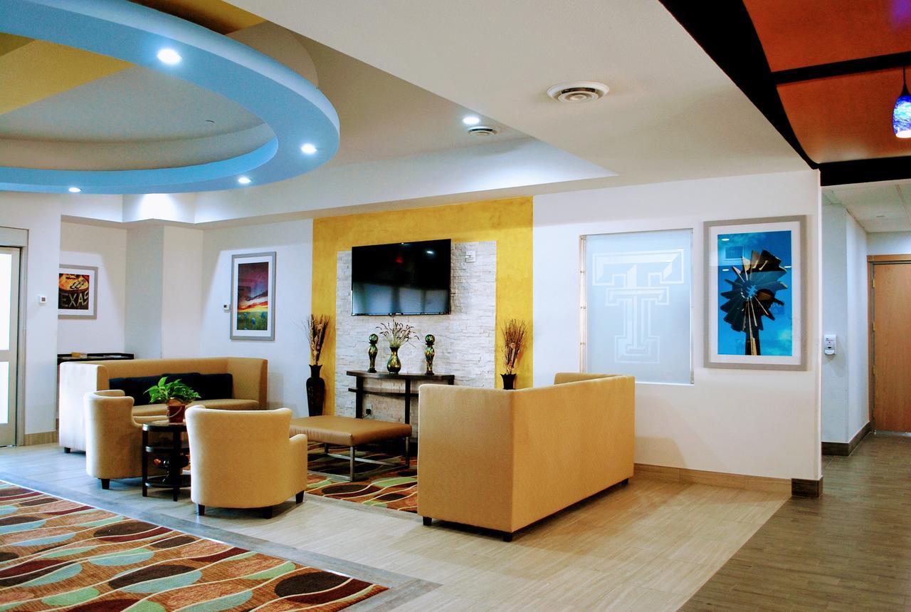 Days Inn & Suites By Wyndham Lubbock Medical Center Екстериор снимка